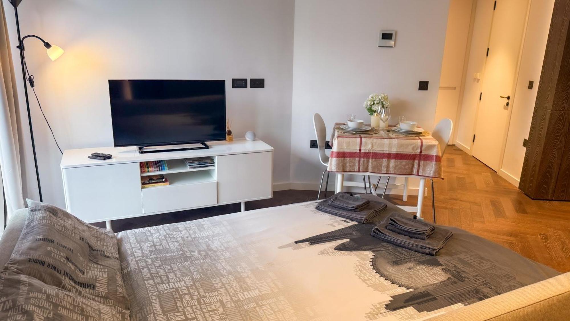 Luxury Apartment Steps From Battersea Power St And Close To Victoria & Chelsea London Kültér fotó